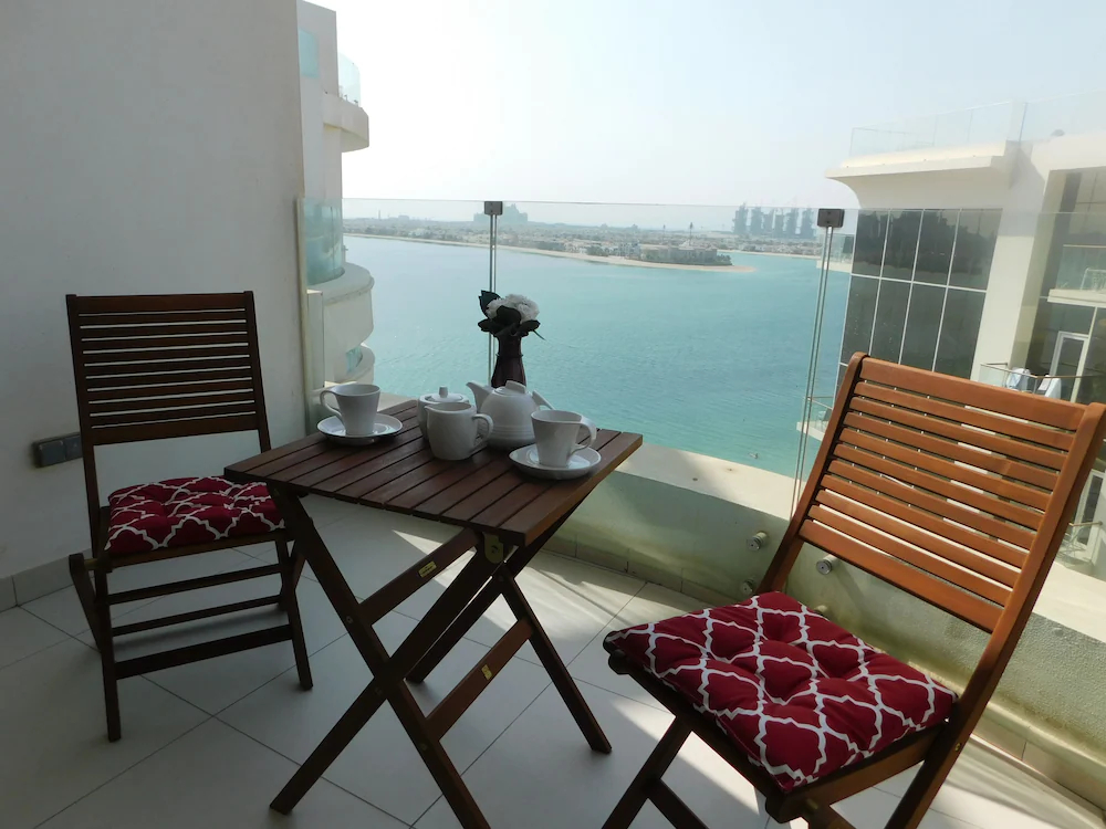 Royal Bay by Azizi by Luton Vacation Homes