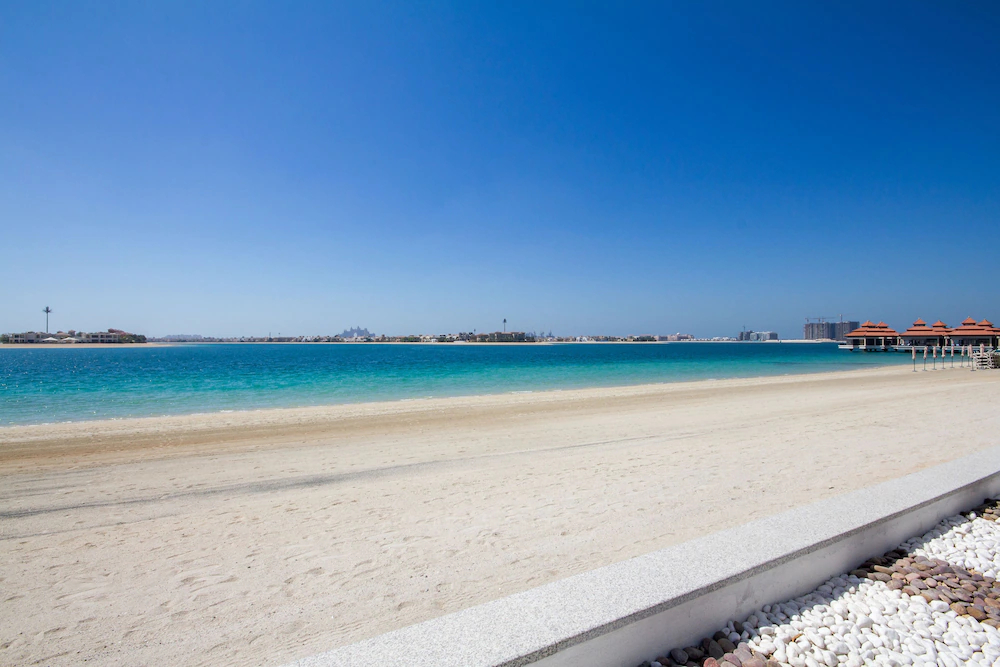 Royal Bay by Azizi by Luton Vacation Homes