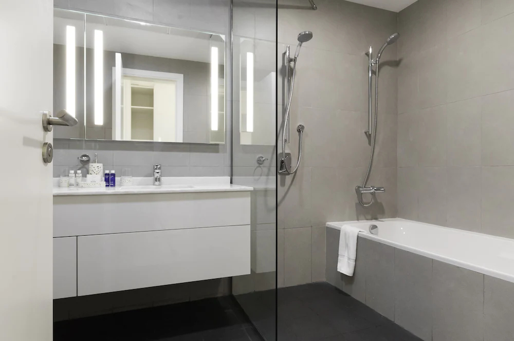 Royal Bay by Azizi by Luton Vacation Homes