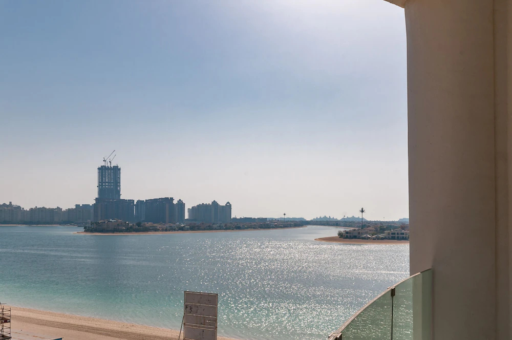 Royal Bay by Azizi by Luton Vacation Homes