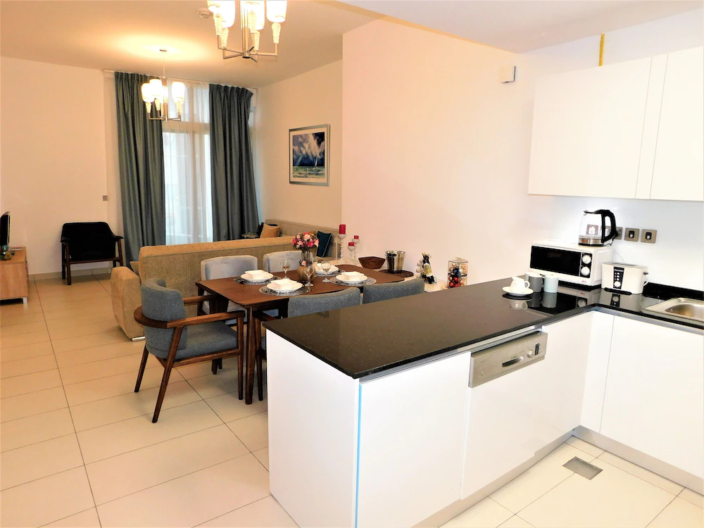 Royal Bay by Azizi by Luton Vacation Homes