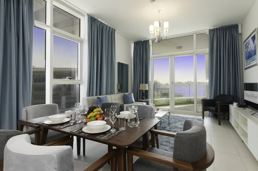 Royal Bay by Azizi by Luton Vacation Homes