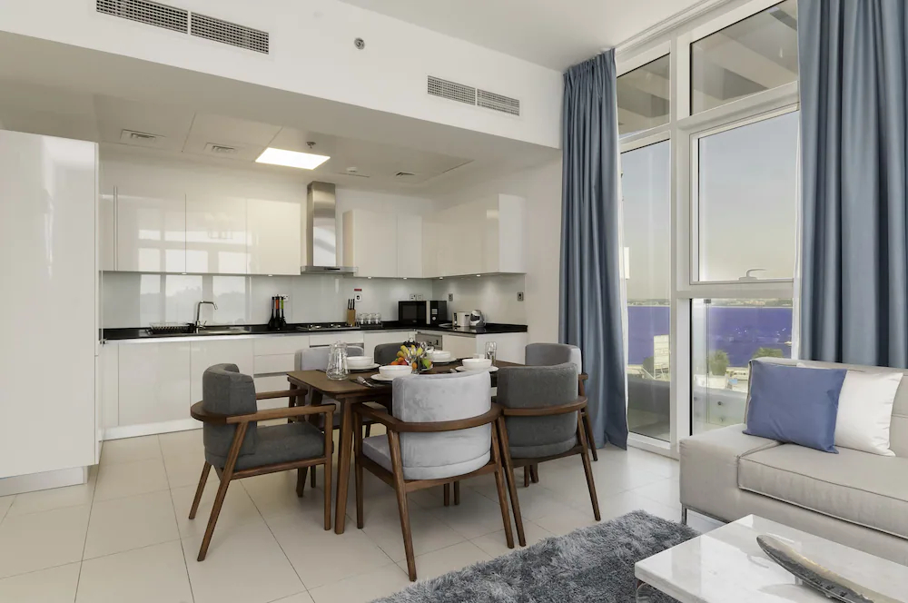 Royal Bay by Azizi by Luton Vacation Homes