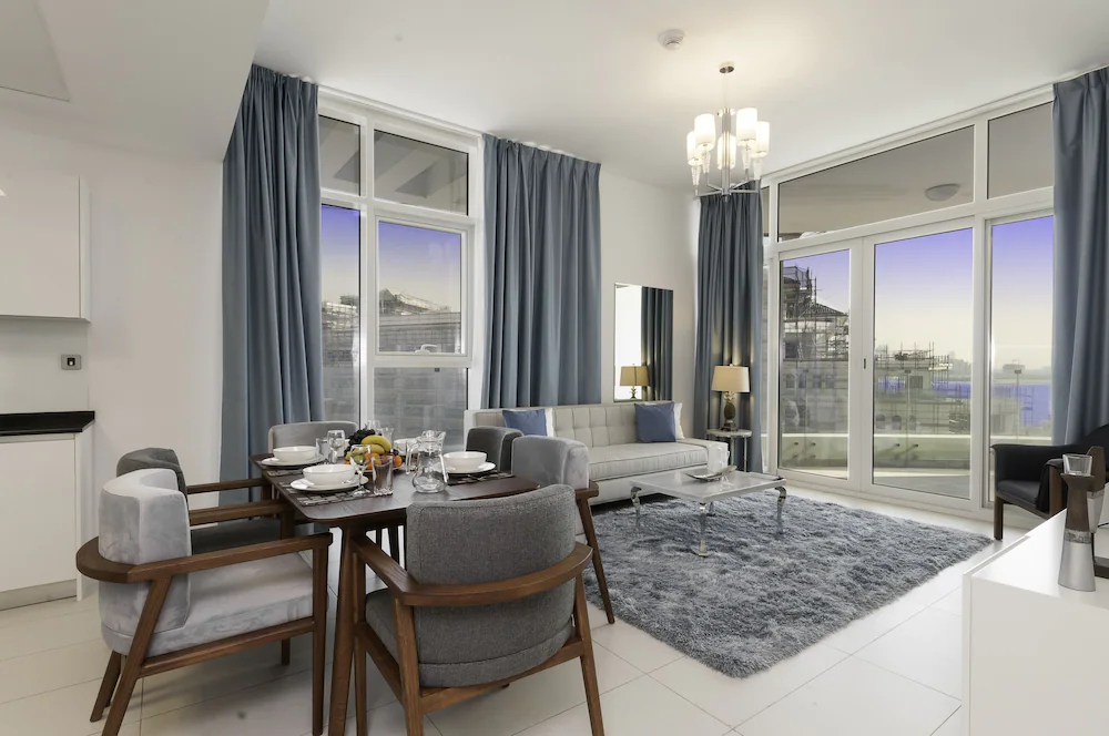 Royal Bay by Azizi by Luton Vacation Homes
