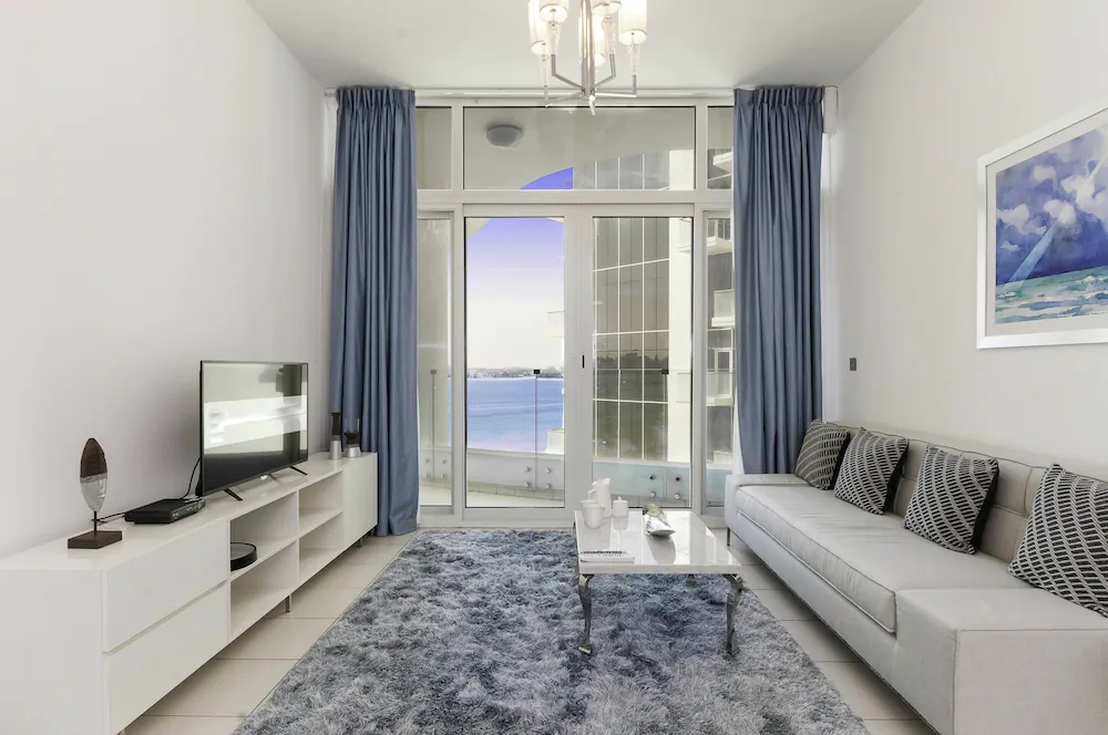 Royal Bay by Azizi by Luton Vacation Homes