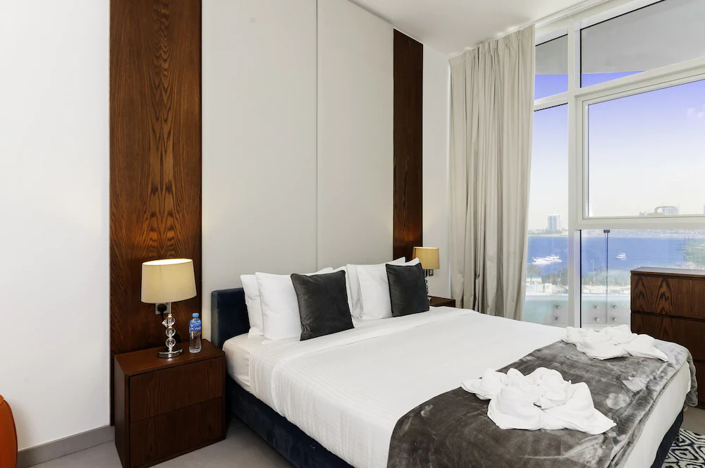 Royal Bay by Azizi by Luton Vacation Homes
