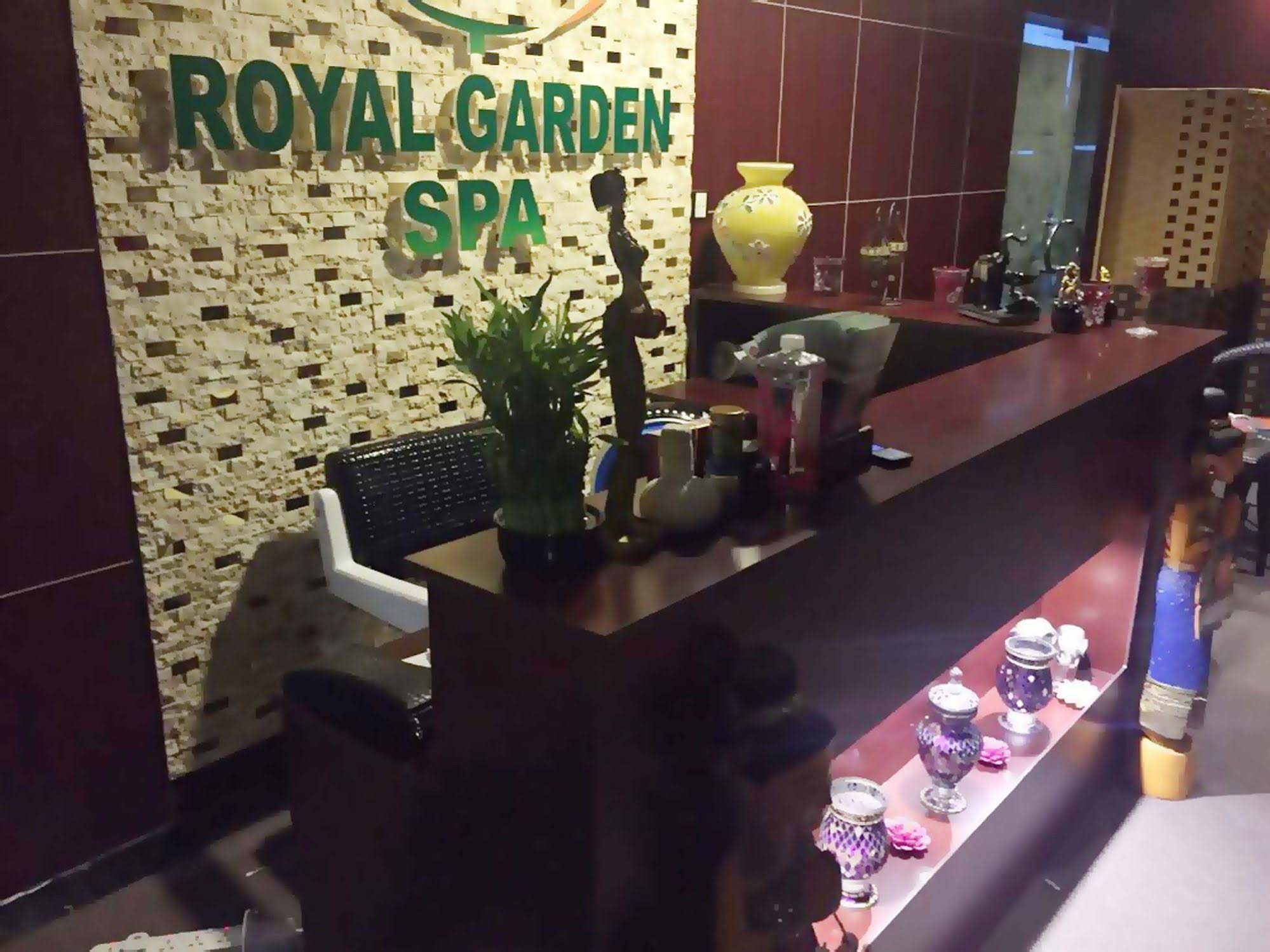 Royal Garden Hotel
