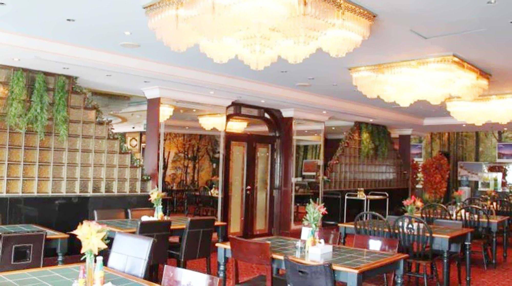 Royal Garden Hotel