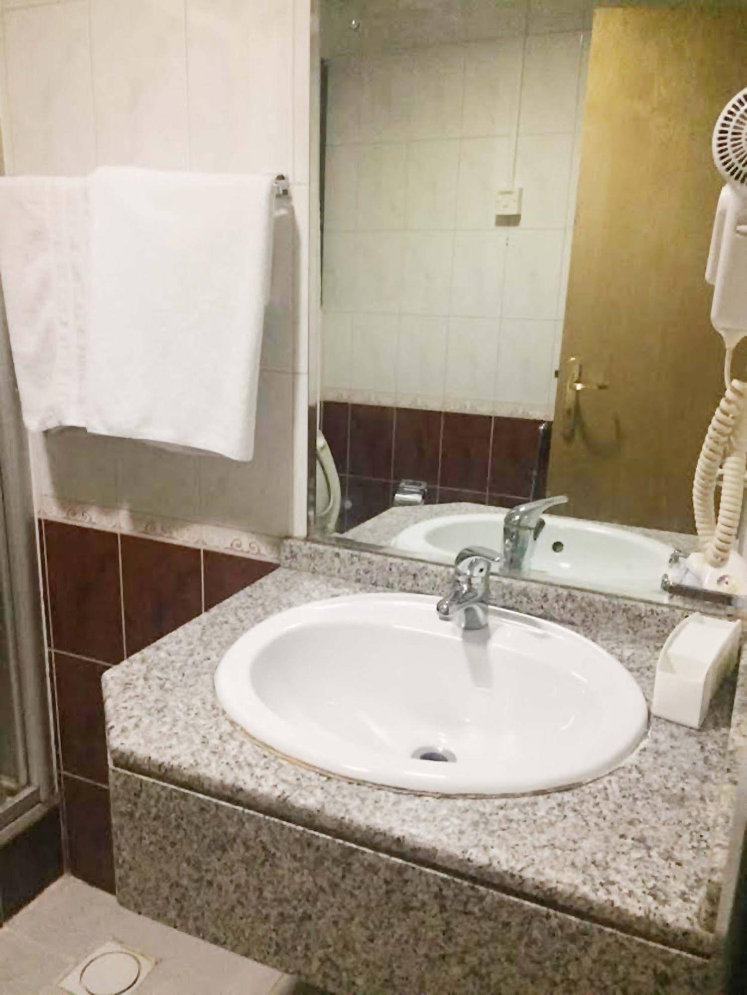 Royal Garden Hotel