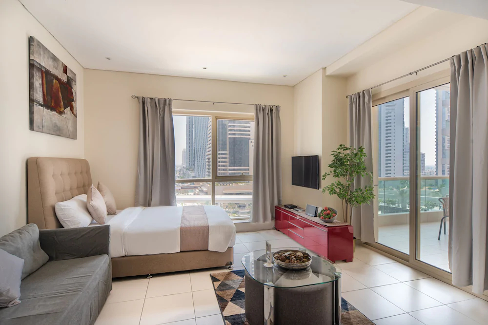 The Royal Oceanic by HiGuests Vacation Homes