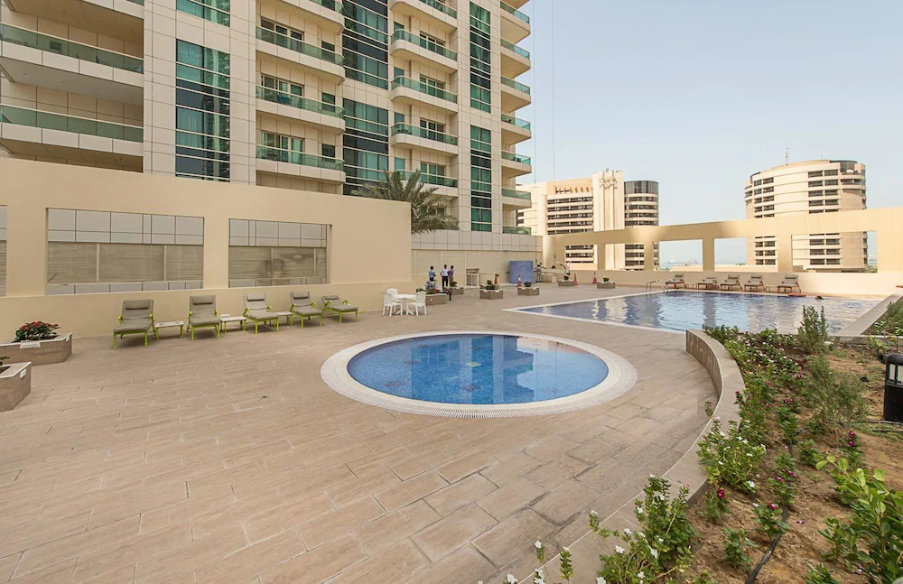 The Royal Oceanic by HiGuests Vacation Homes