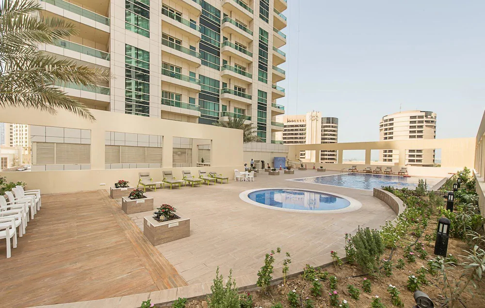 The Royal Oceanic by HiGuests Vacation Homes