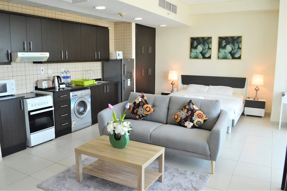 The Royal Oceanic by Ascapes Holiday Homes
