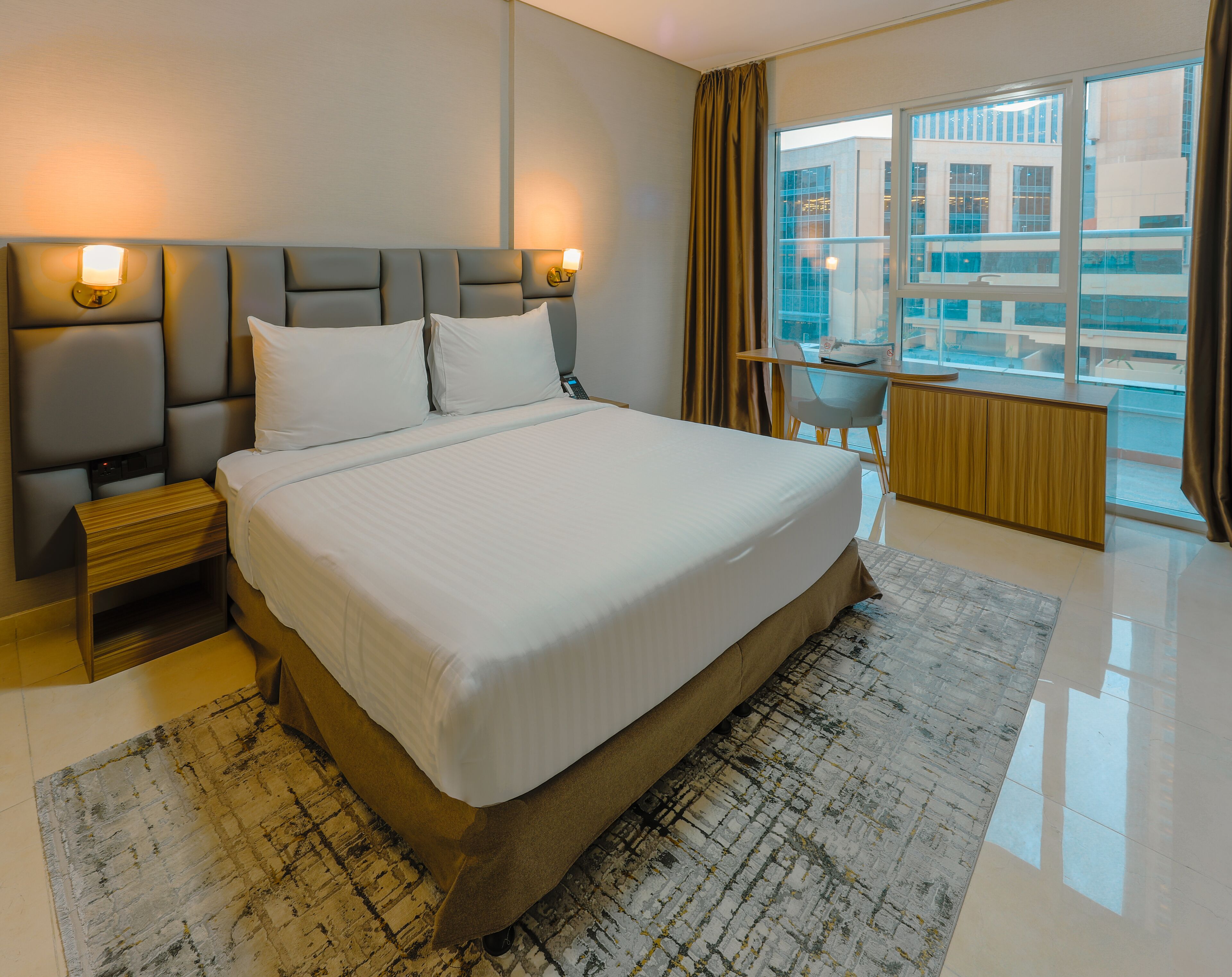 Royal Regency Suites