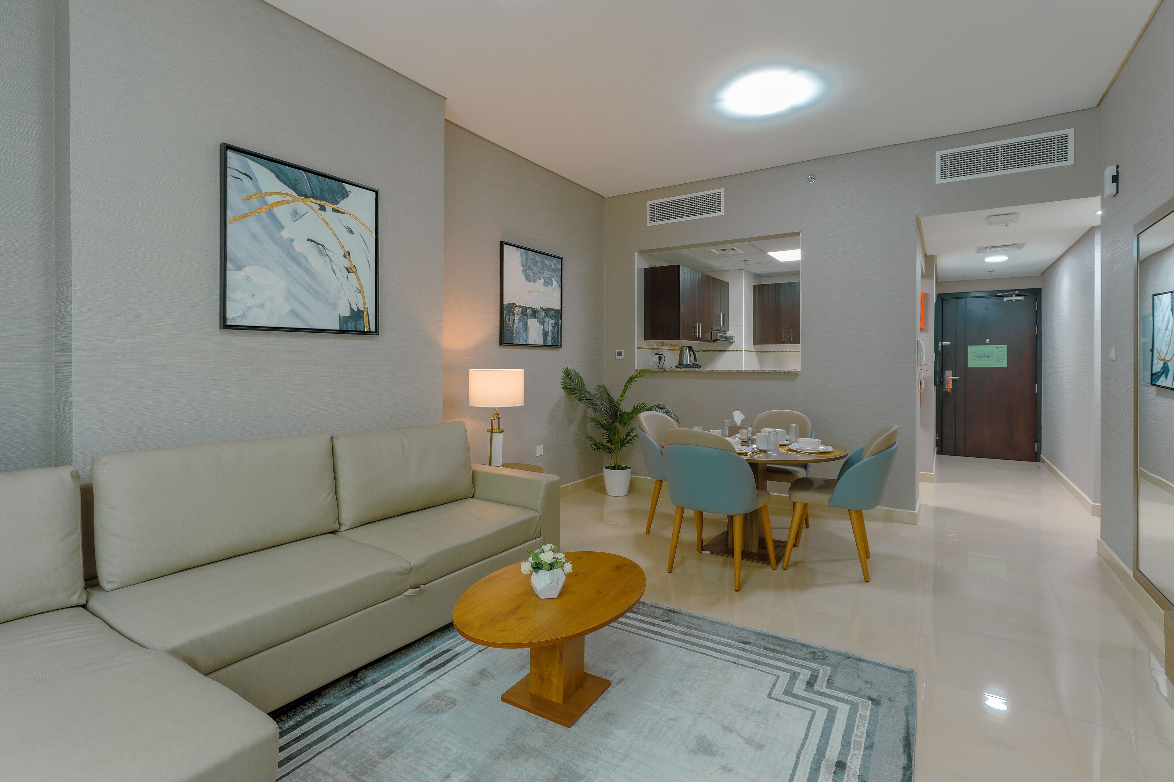 Royal Regency Suites