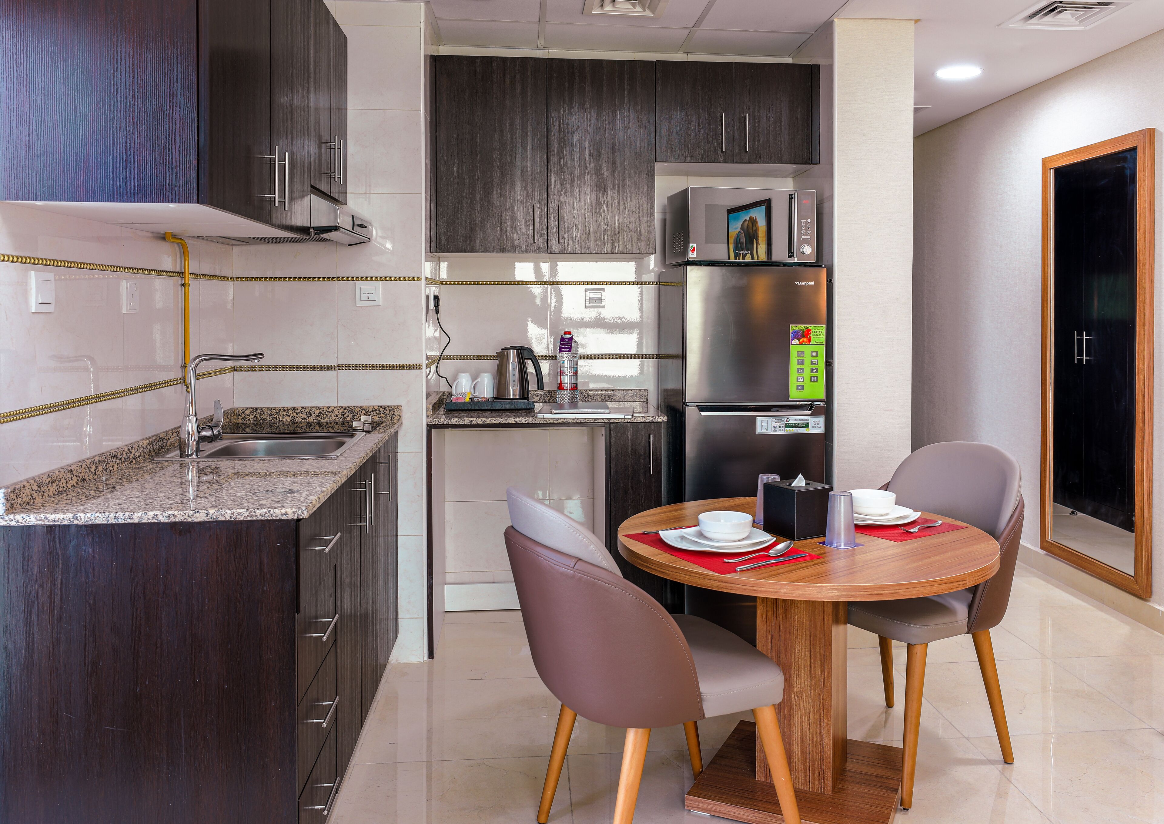 Royal Regency Suites