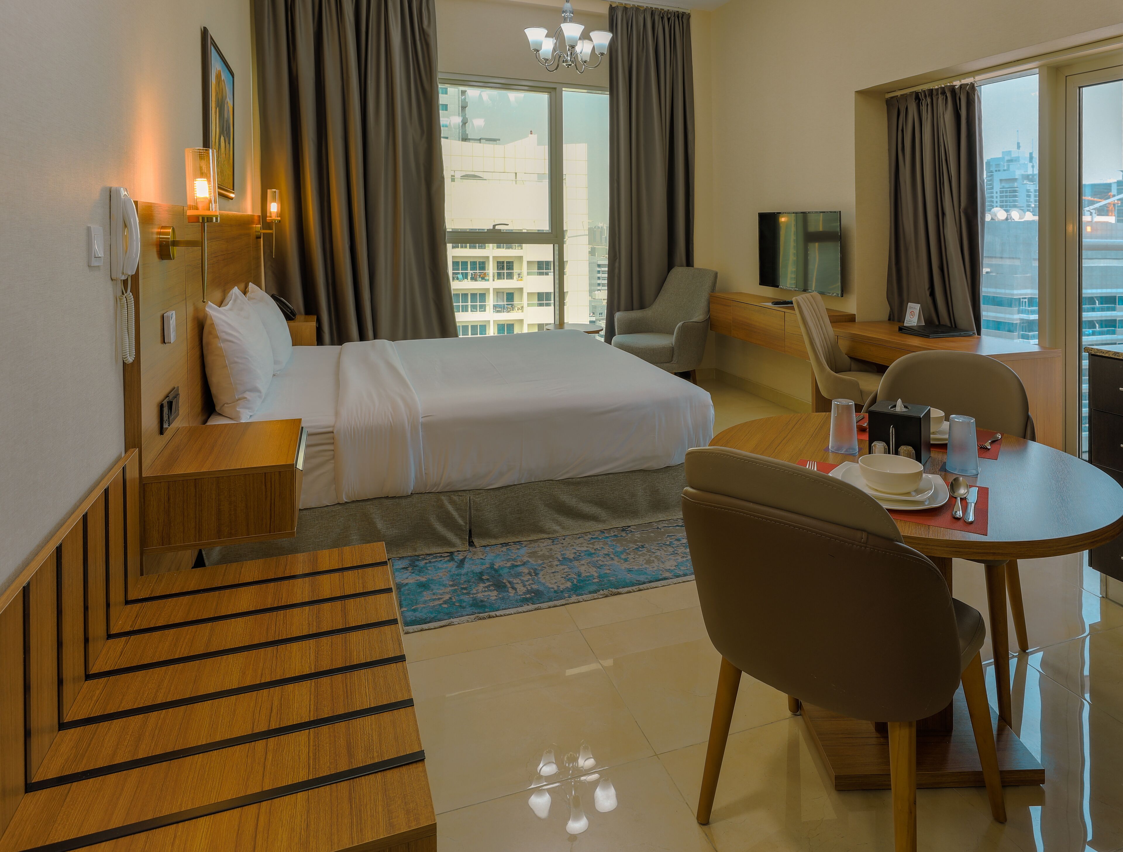Royal Regency Suites