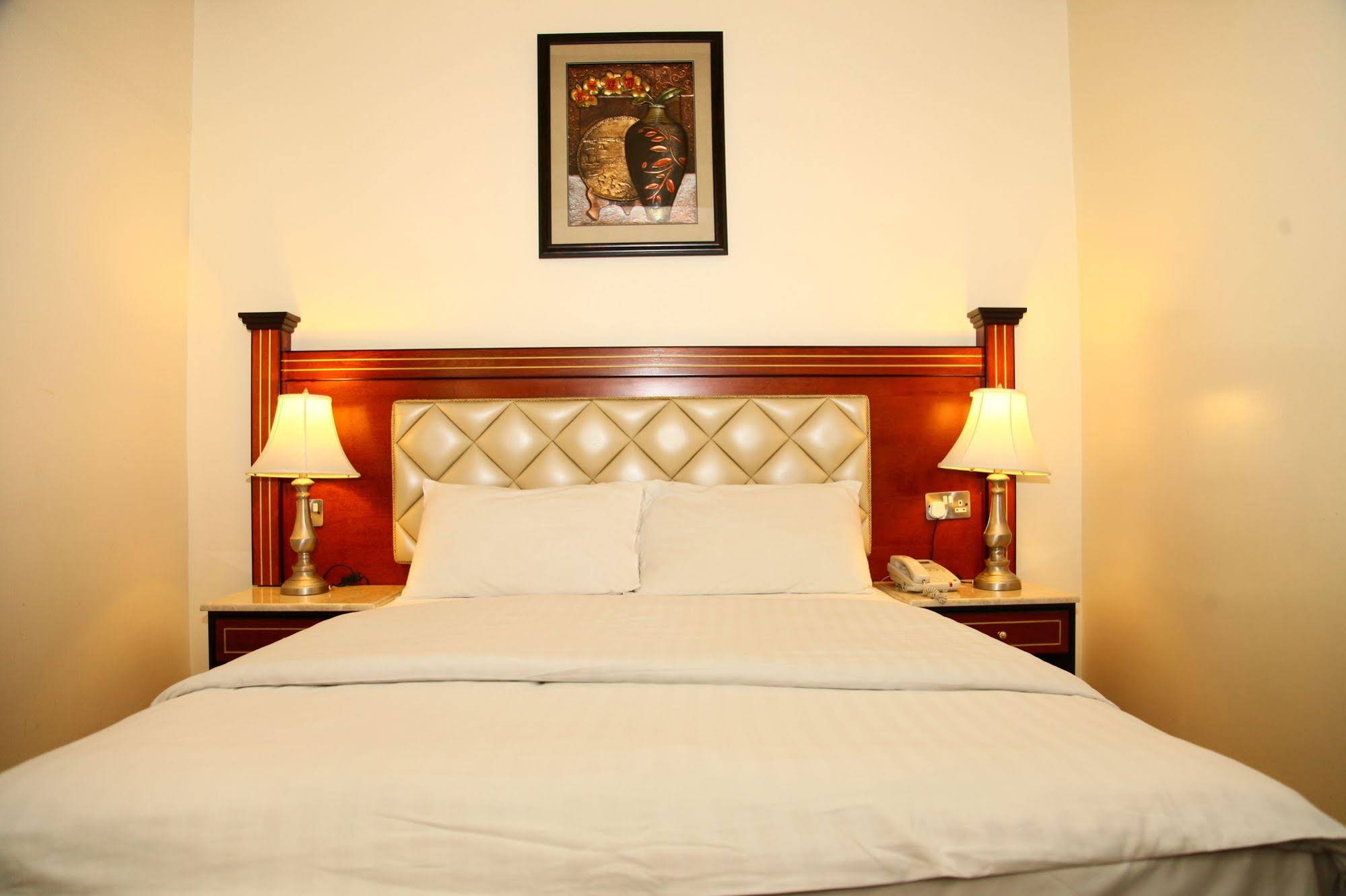 Saffron Hotel