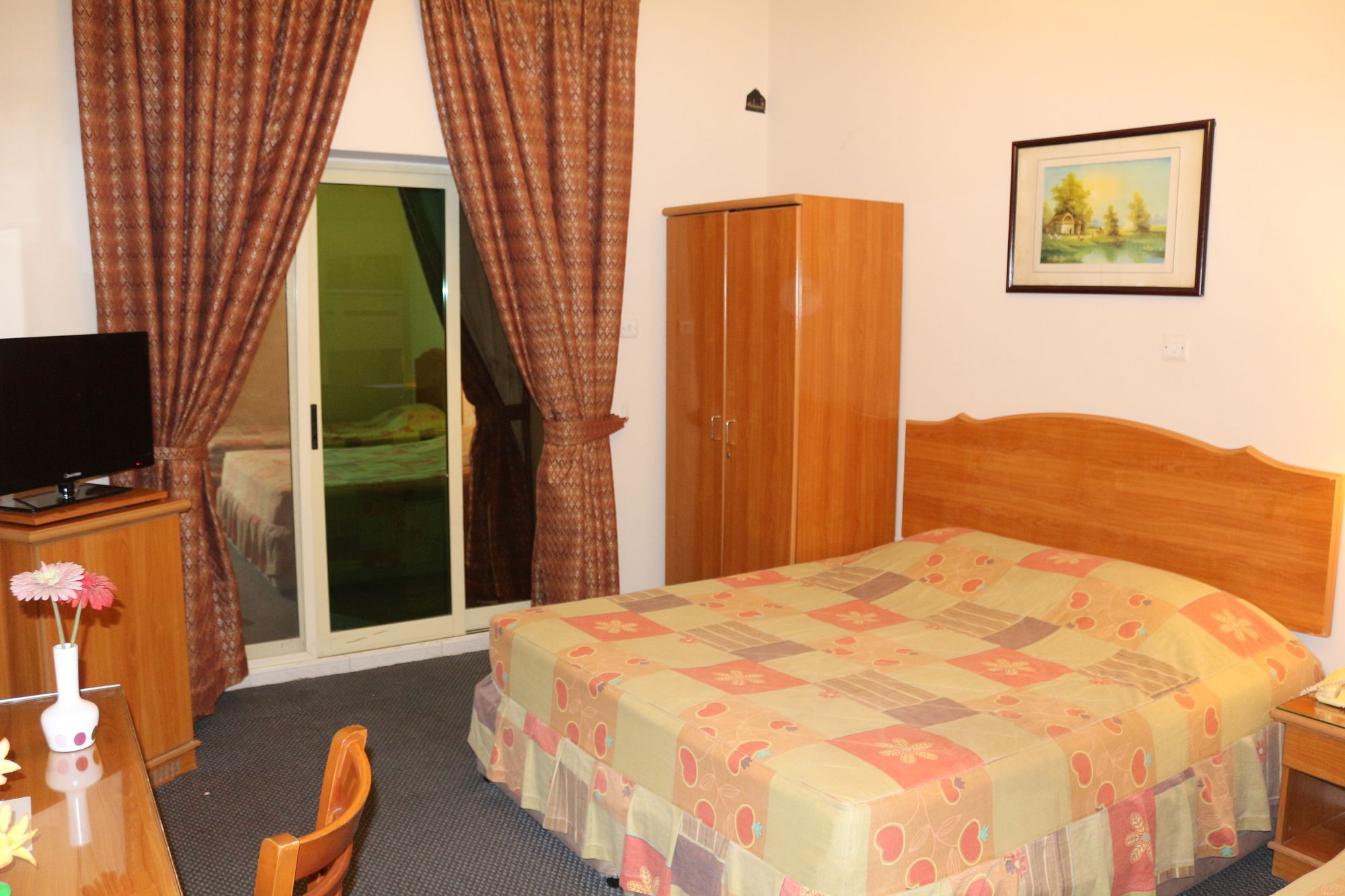 Sahar Hotel