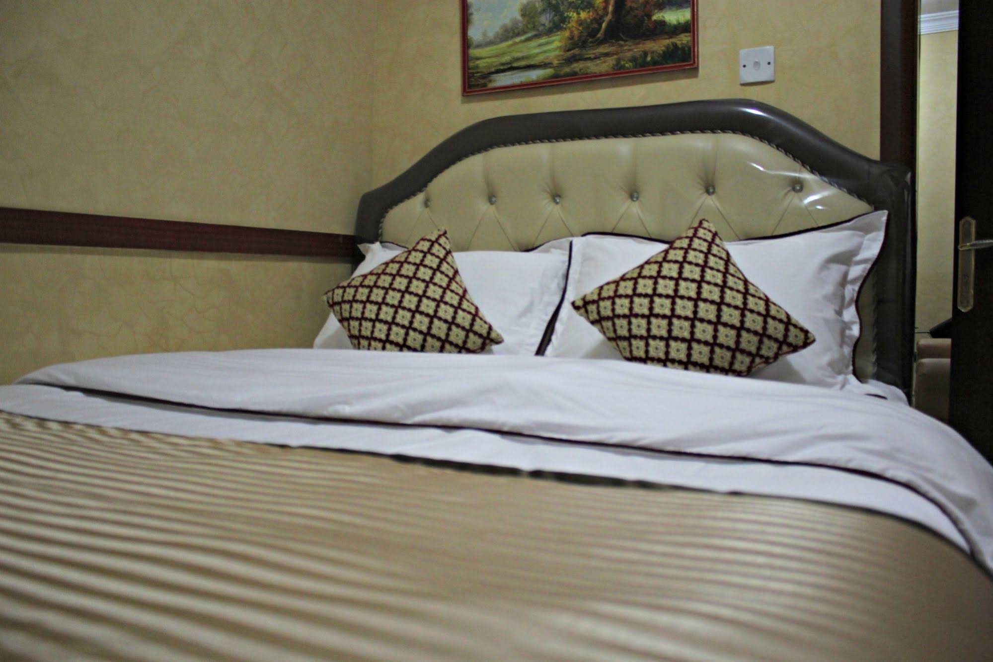 San Marino Hotel