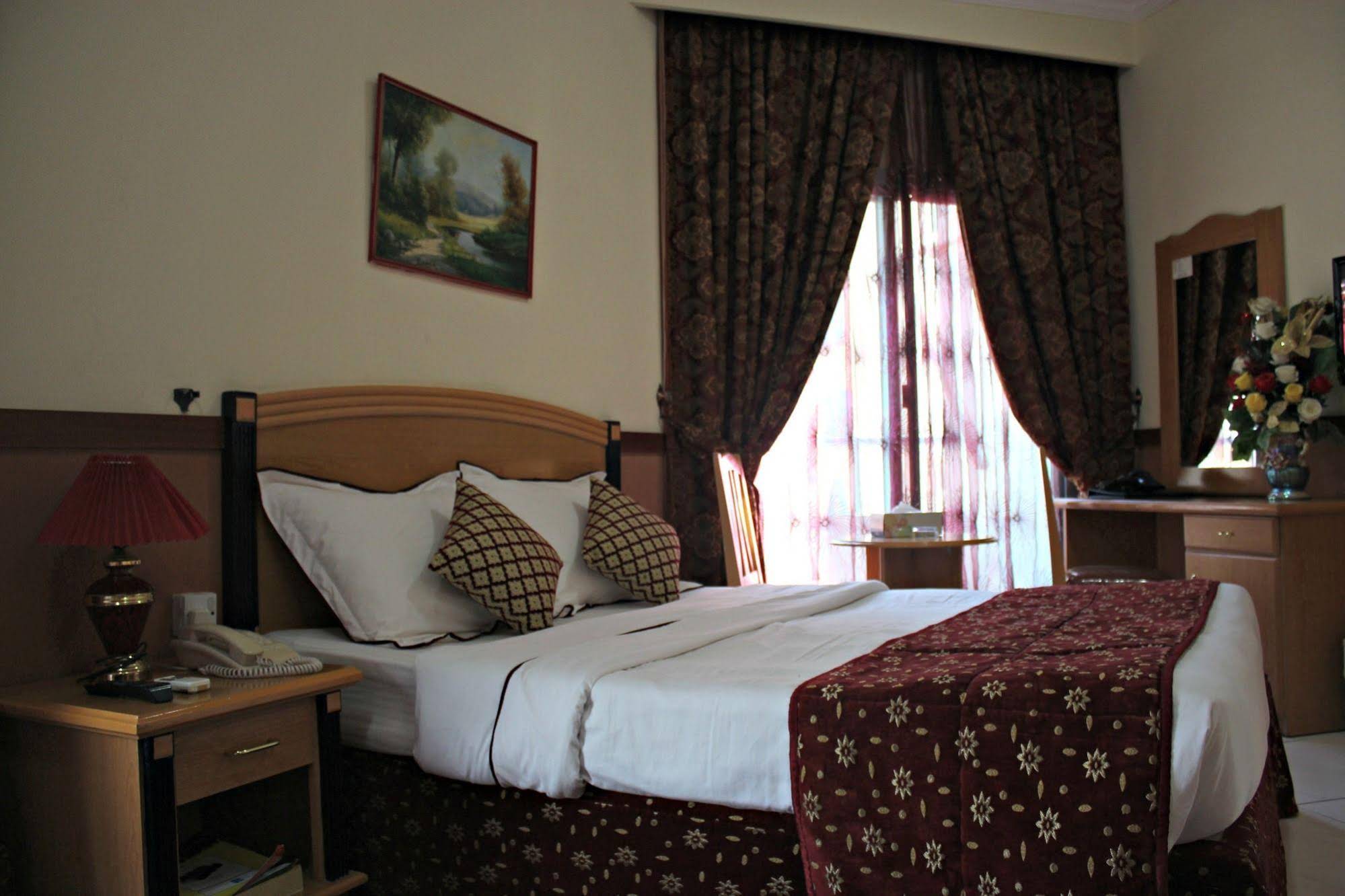 San Marino Hotel