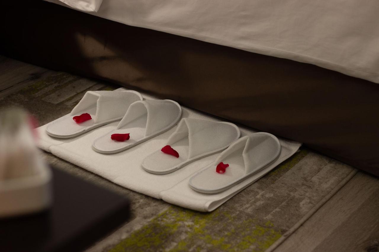 Savoy Crest Hotel Apartments