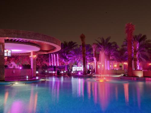 Shangri-La Apartments
