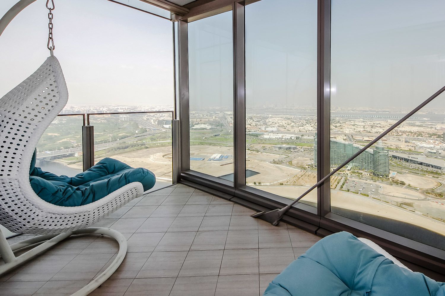 Shh - D1 Tower Apartments