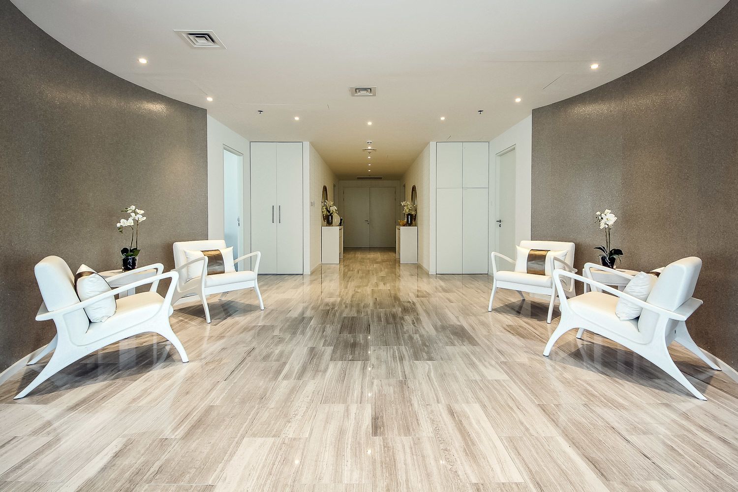 Shh - D1 Tower Apartments