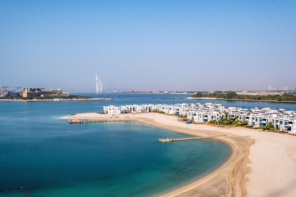 Al Haseer by Maison Privee