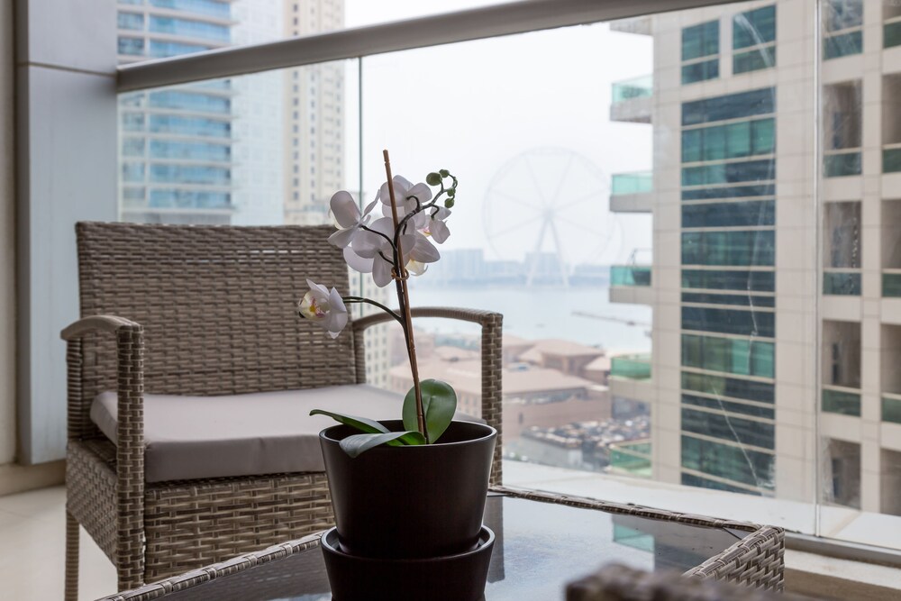 Skyview Tower by Higuests Vacation Homes