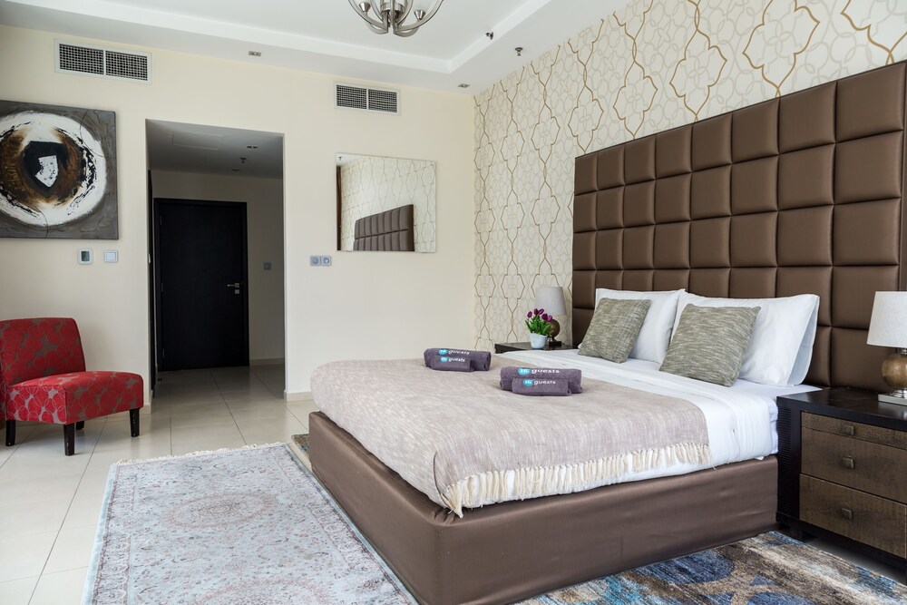 Skyview Tower by Higuests Vacation Homes