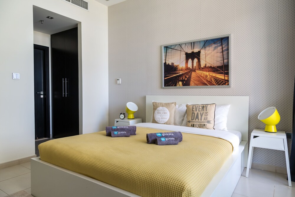 Skyview Tower by Higuests Vacation Homes
