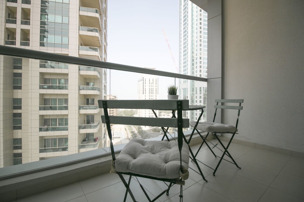Skyview Tower by Higuests Vacation Homes