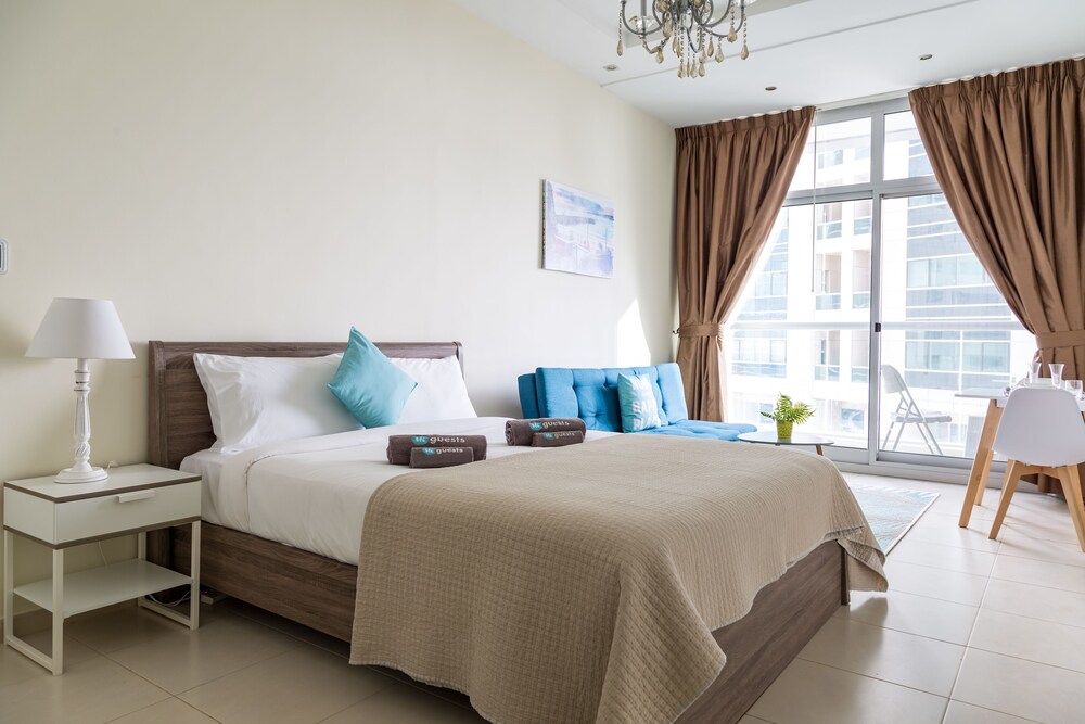 Skyview Tower by Higuests Vacation Homes