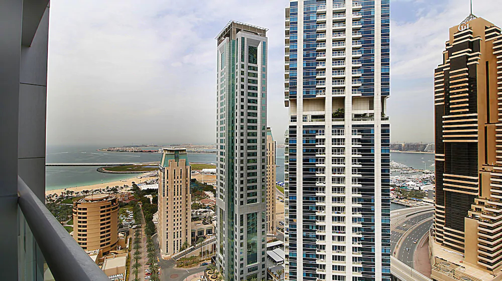 Skyview Tower by Raine & Horne
