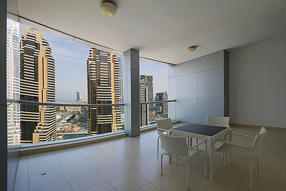 Skyview Tower by Raine & Horne