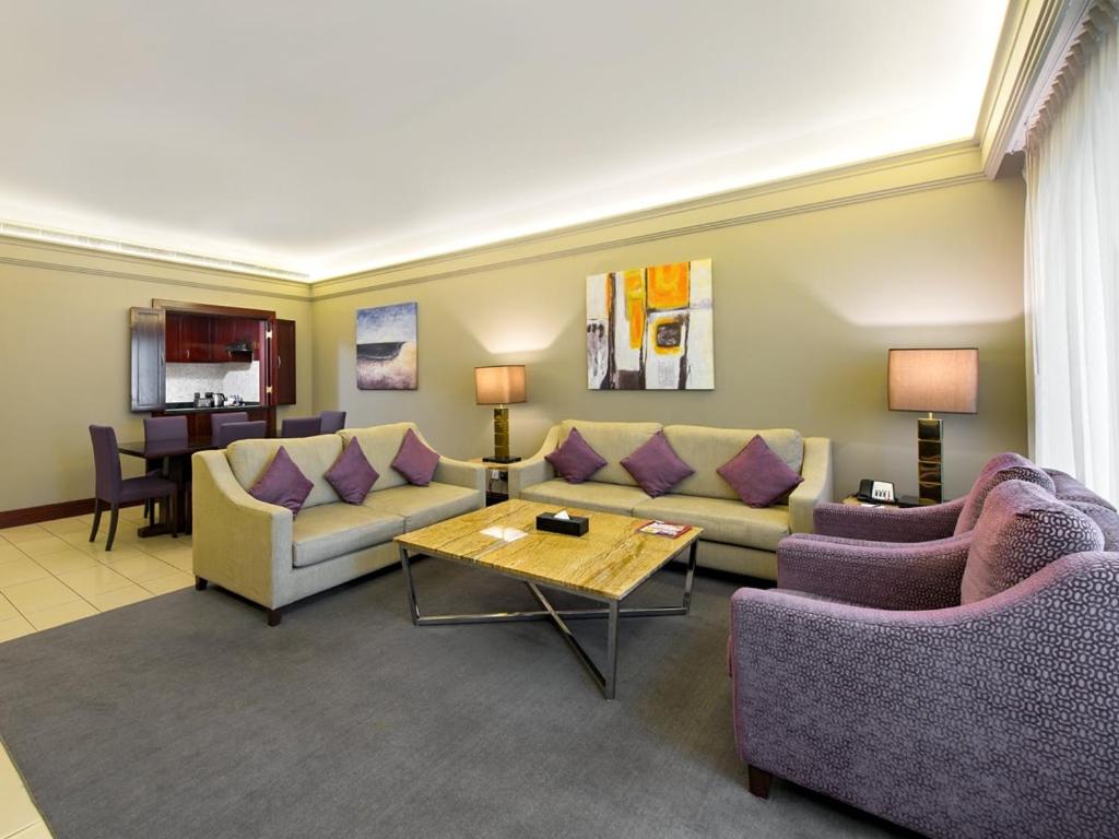Somewhere Apartment Hotel