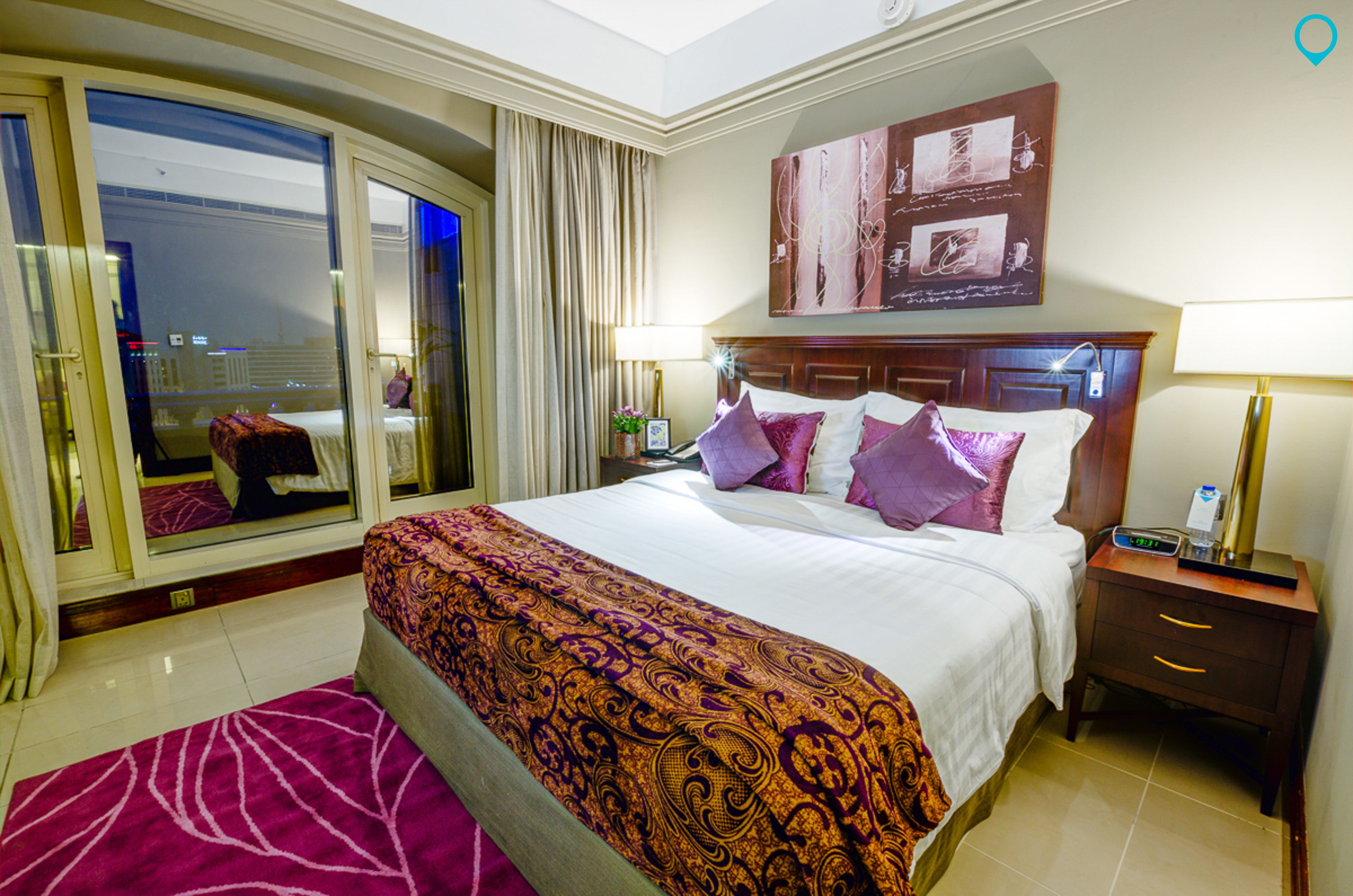 Somewhere Apartment Hotel