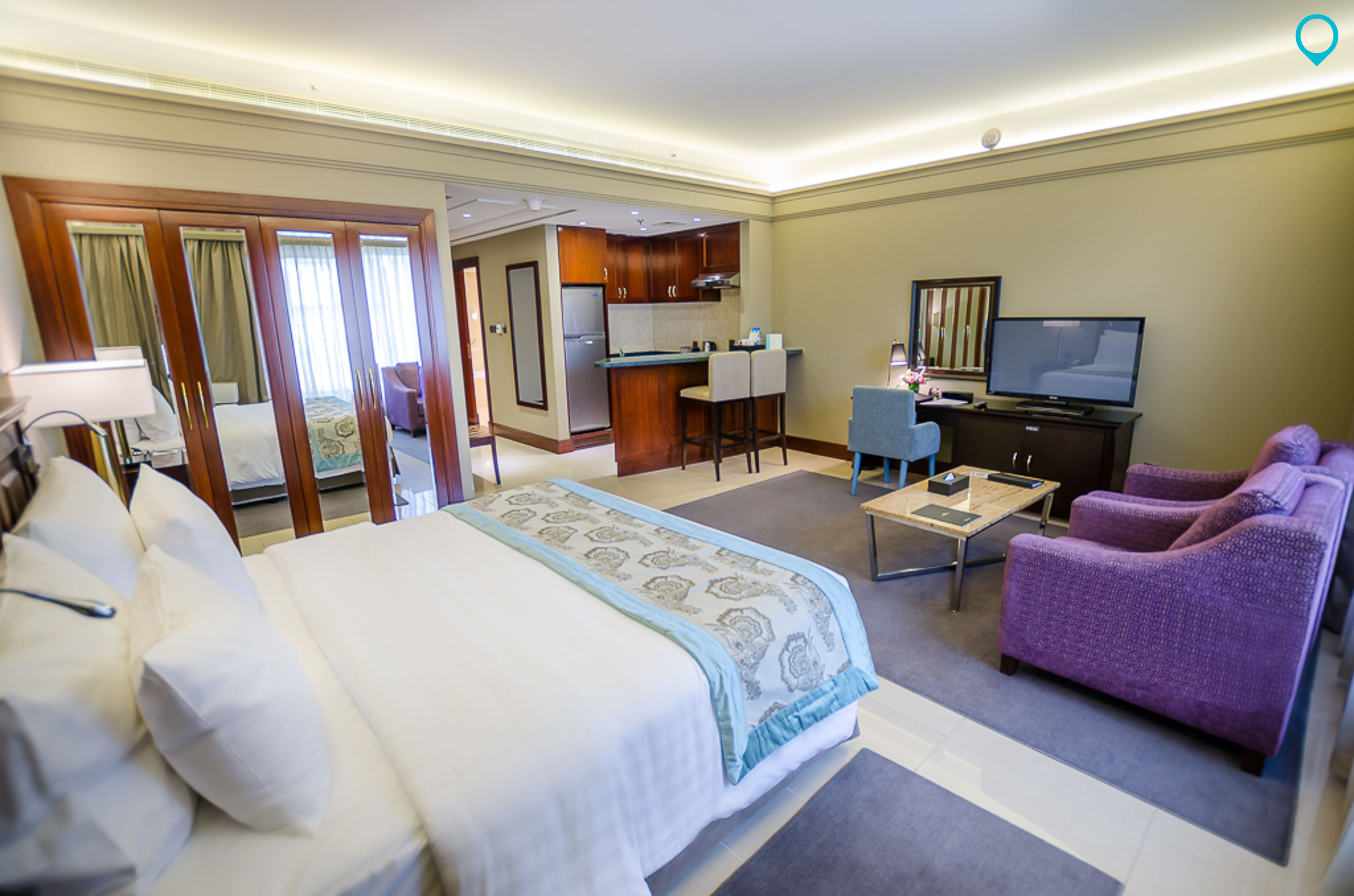 Somewhere Apartment Hotel