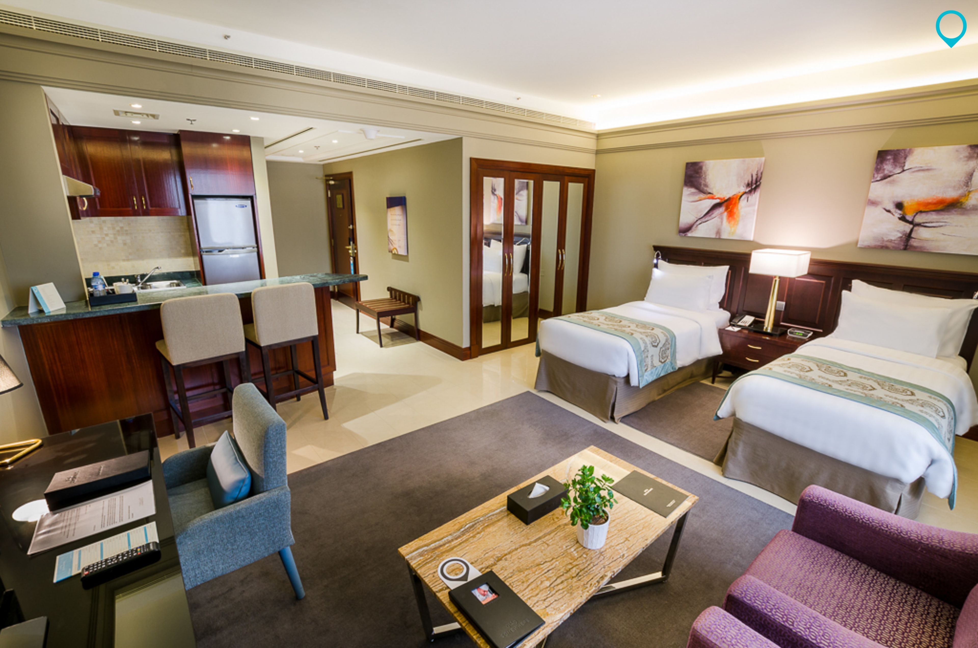 Somewhere Apartment Hotel