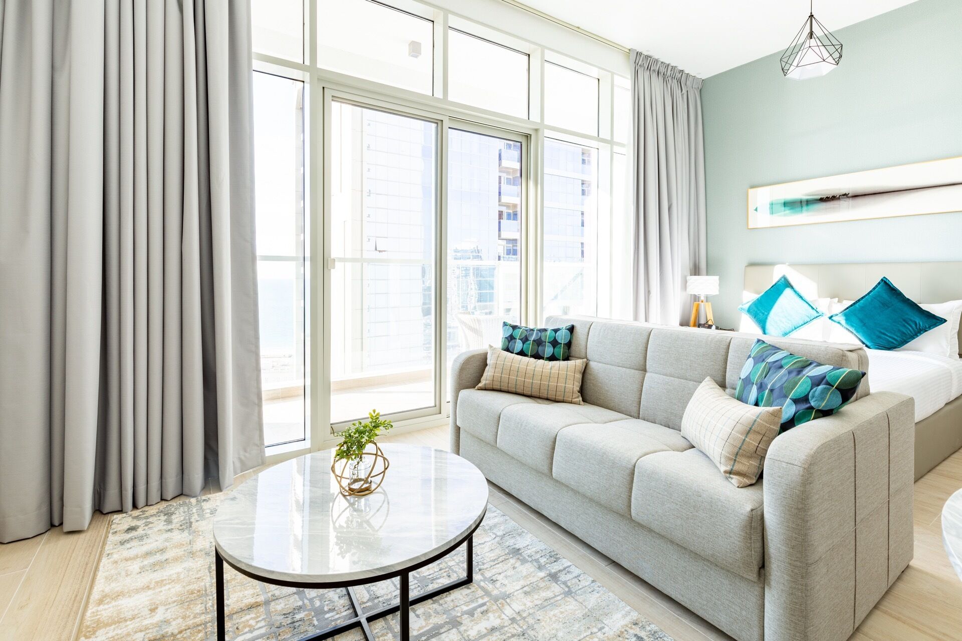 Spacious & Ornate Studio Apartment in the Famous Dubai Marina!