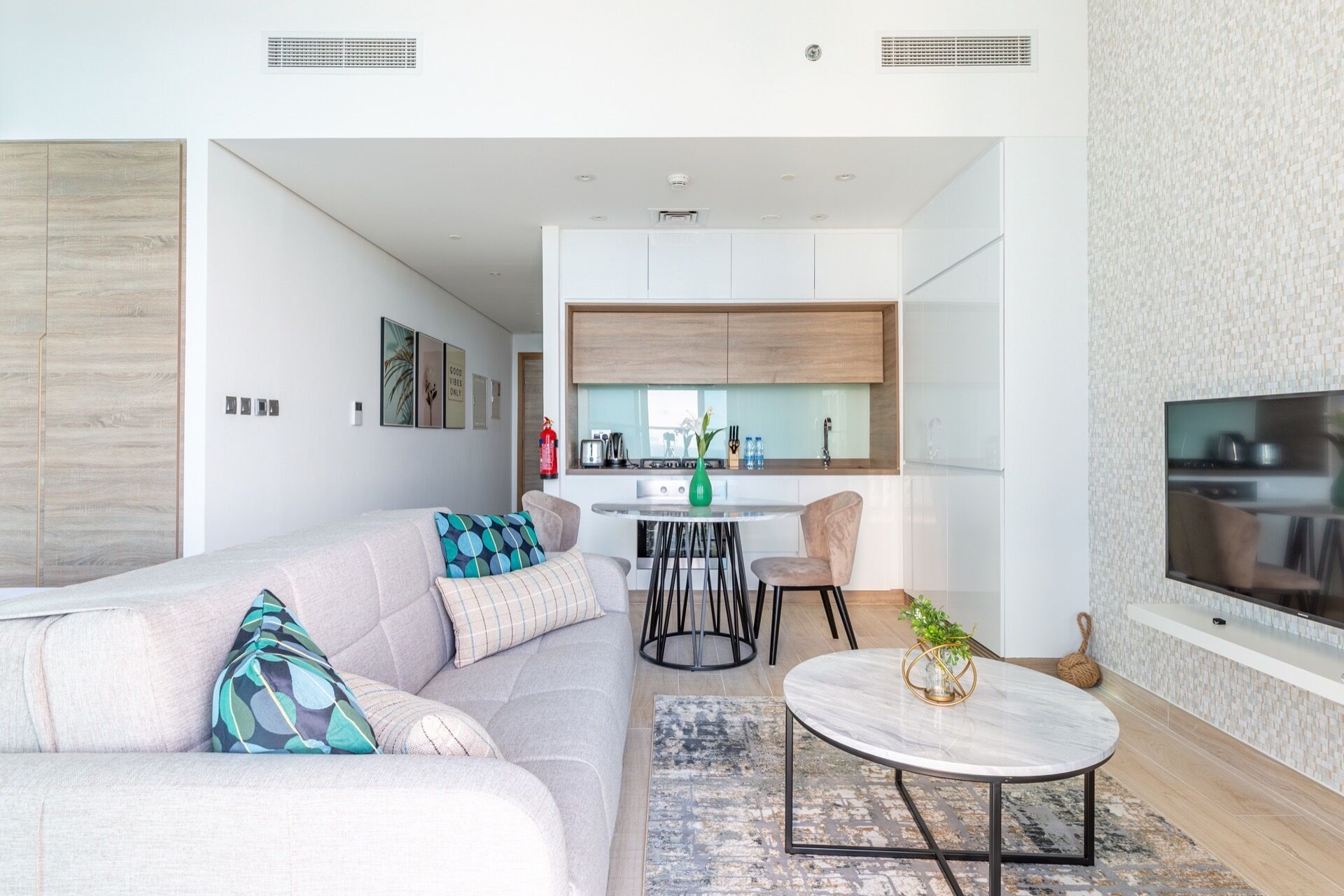 Spacious & Ornate Studio Apartment in the Famous Dubai Marina!