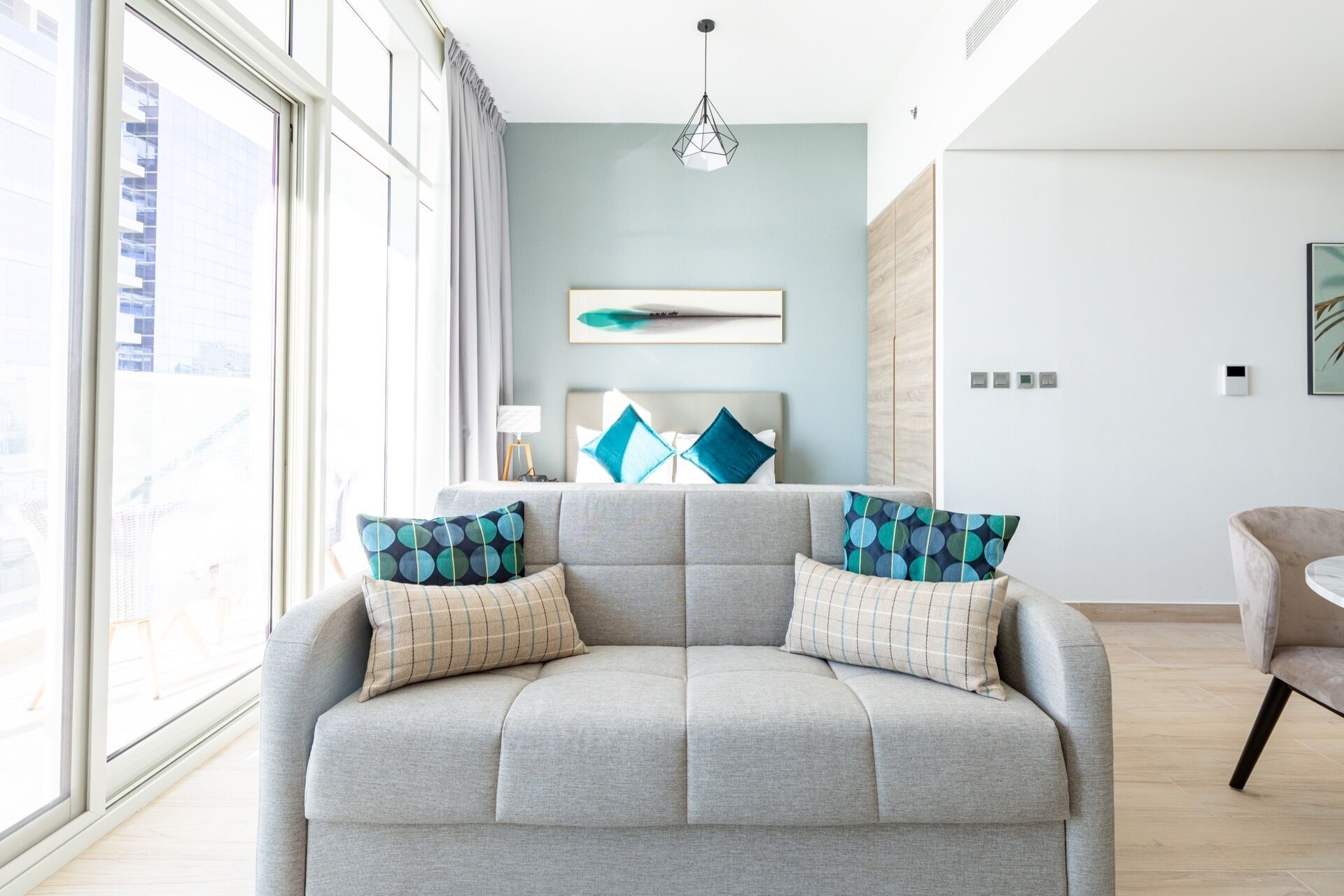 Spacious & Ornate Studio Apartment in the Famous Dubai Marina!