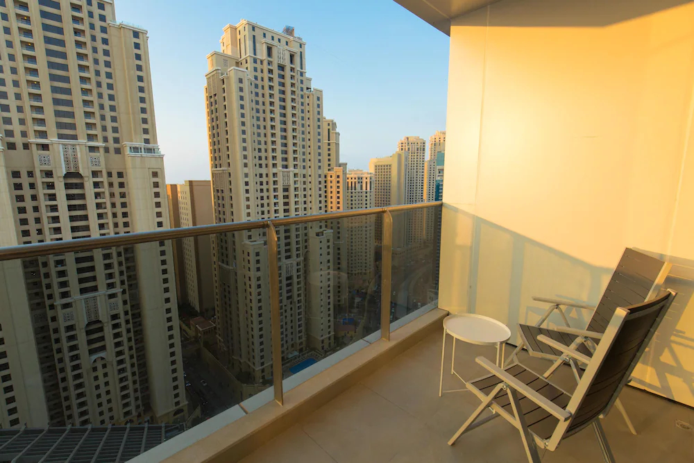 Sparkle Towers by Eden's Dubai