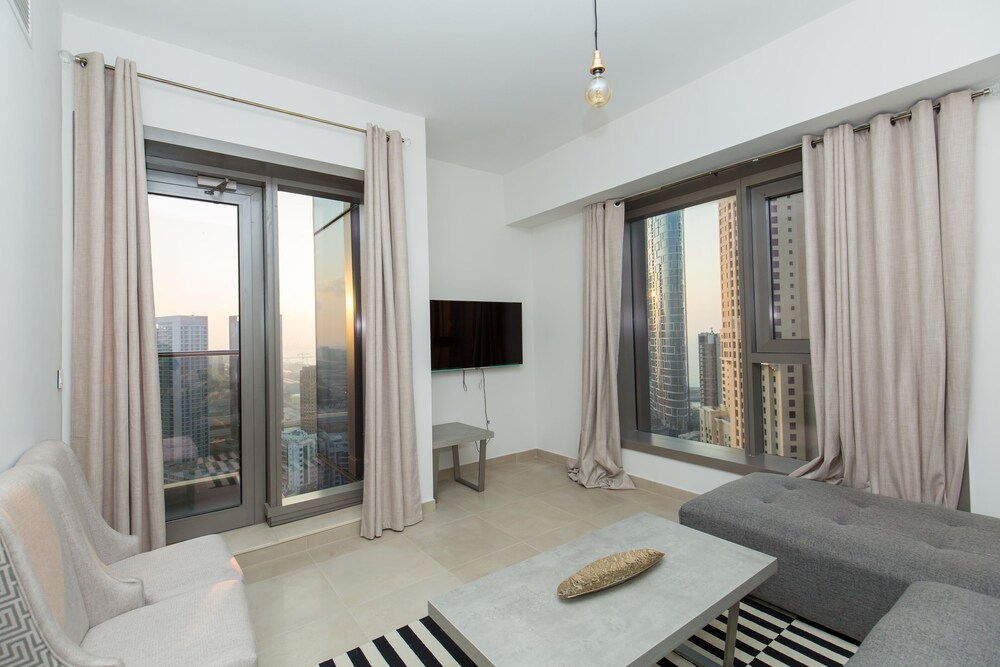 Sparkle Towers by Eden's Dubai