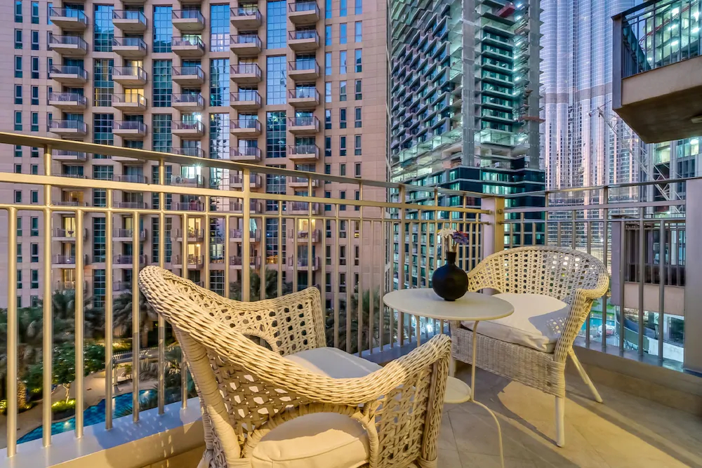 Standpoint Towers by Ease by Emaar