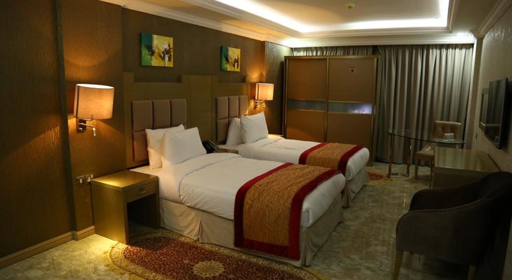 Sun & Sands Plaza Hotel