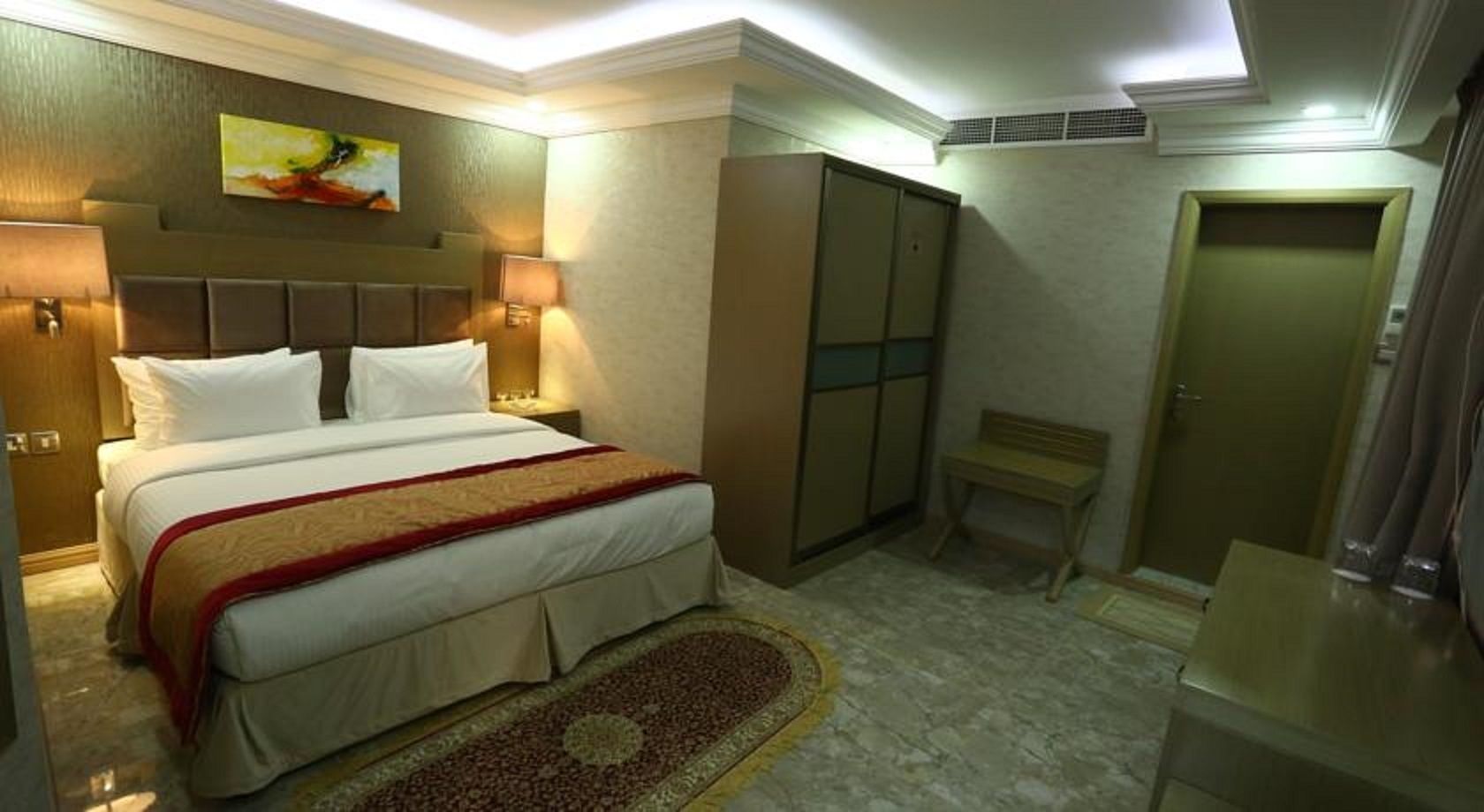 Sun & Sands Plaza Hotel