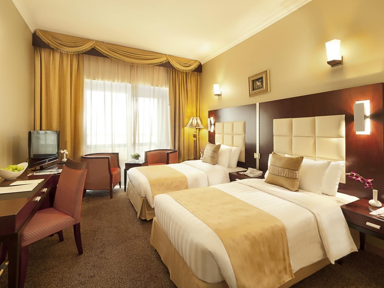 Sun & Sands Sea View Hotel